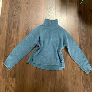 Blue turtleneck sweater Abercrombie size small